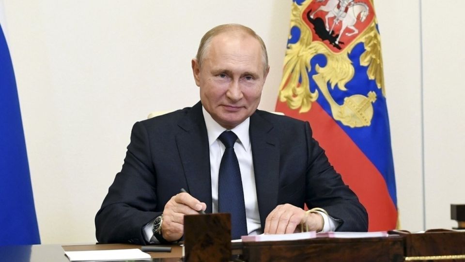 Путин инициирует новые меры против коррупции перед днем рождения
