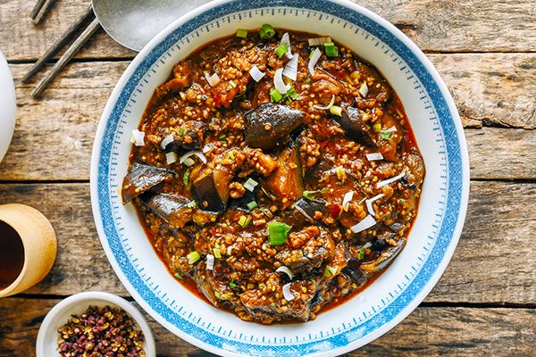 Кулинарное путешествие в мир Мапо-баклажана: острая гармония вкусов без тофу