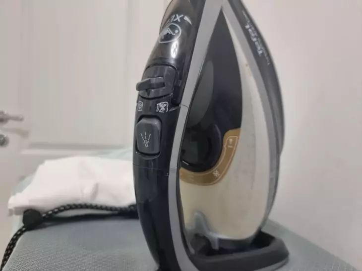 Гладить надоело? Этот способ сэкономит кучу времени и не испортит вещи