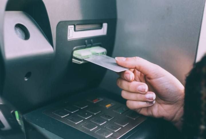 Почему стоит изменить зарплатный банк: просто и выгодно