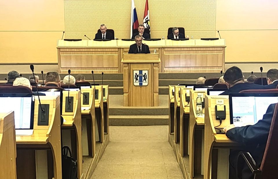 Как новосибирские депутаты решают увеличить налоговые поступления: обсуждение не обошлось без споров