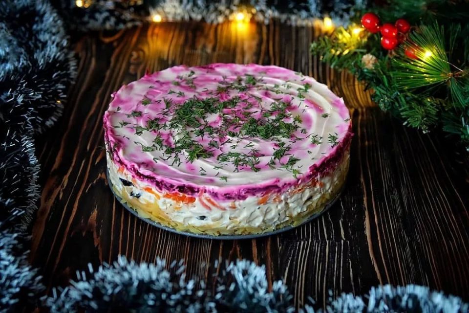 Секреты знаменитой селедки под шубой: как удивить гостей на праздничном столе