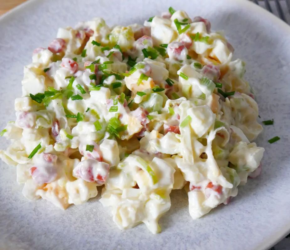 Пять свежих салатов, которые освежат ваш праздничный стол