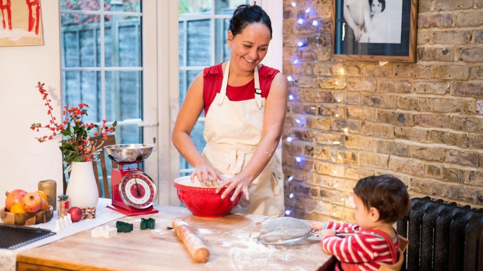 Вы всю жизнь гасили соду неправильно: с этой хитростью любое тесто станет воздушным