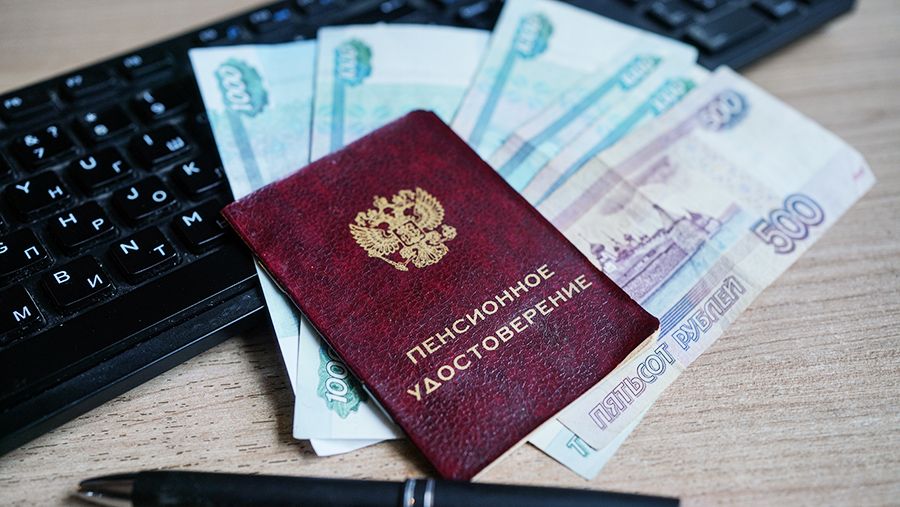 Депутаты предложили поднять минимальную пенсию до 50 тысяч рублей: мифы и реальность
