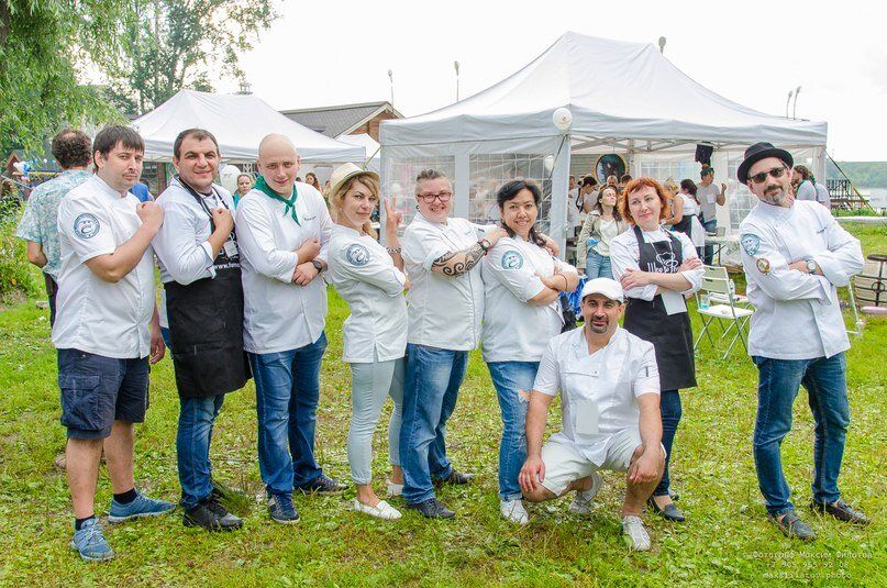 Кулинарные сражения в сердце лета: шефы и их команды удивляют зрителей