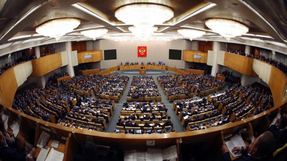 Депутаты-миллиардеры: Имена на фоне новых законов о доходах