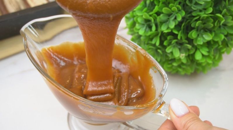 Карамельный соус на молоке за 5 минут и его простые вариации к чаю