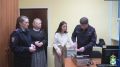 Сегодня представитель Общественного совета при региональном УМВД Светлана Игнатова посетила Центр по предоставлению государственных услуг регионального УМВД, расположенный по адресу: г. Курган, ул. Ленина, 4. В Центре...