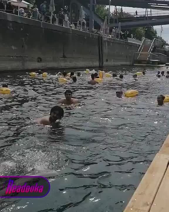         100   ,    