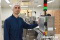 «Важны каждая секунда и каждый грамм»: будни аппаратчика на курганском «Велфарме»
