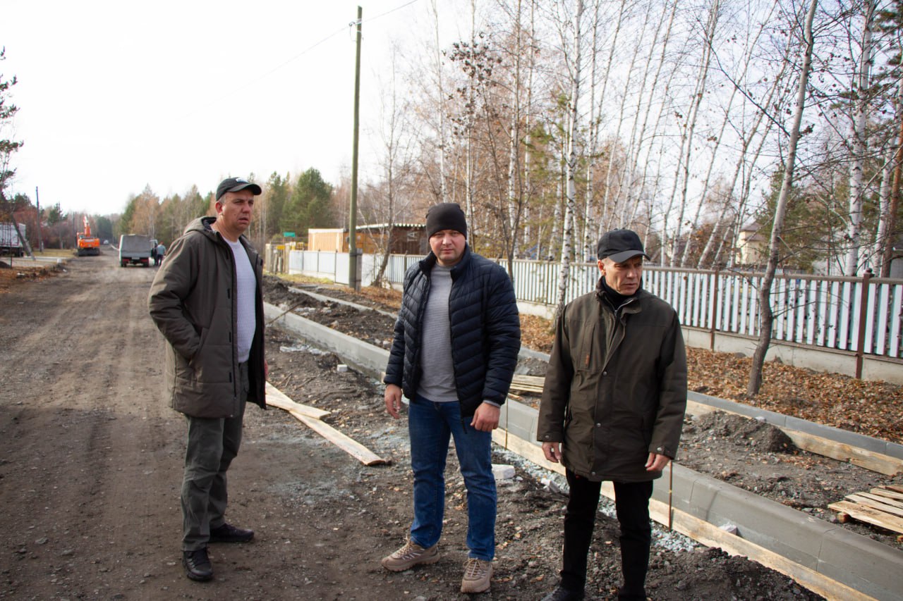 Антон Науменко: Приводим в порядок дорогу на Тёплом Стане Антон Науменко: Приводим в порядок дорогу на Тёплом Стане