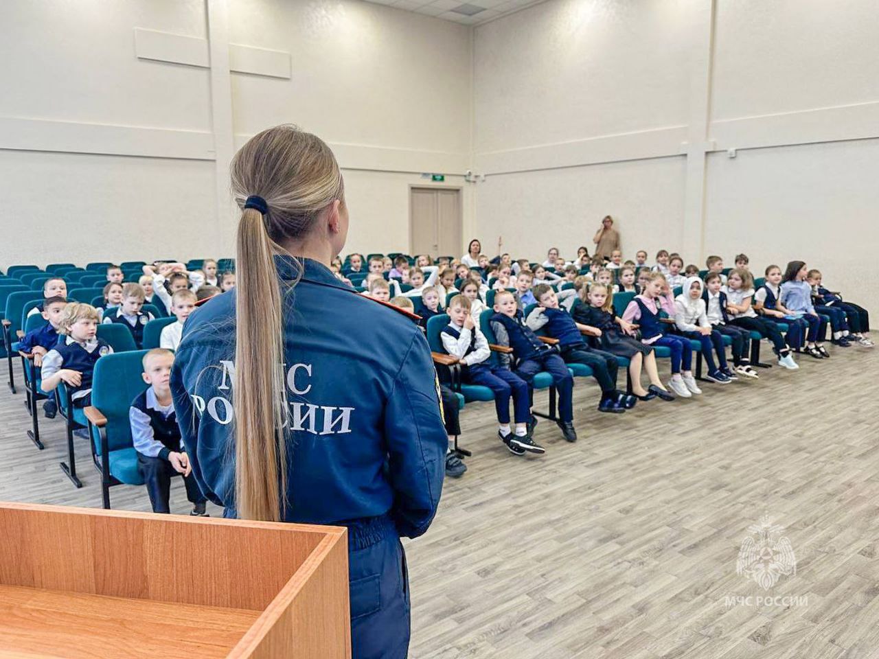 Курганским школьникам напомнили правила безопасного поведения в преддверии осенних каникул Курганским школьникам напомнили правила безопасного поведения в преддверии осенних каникул
