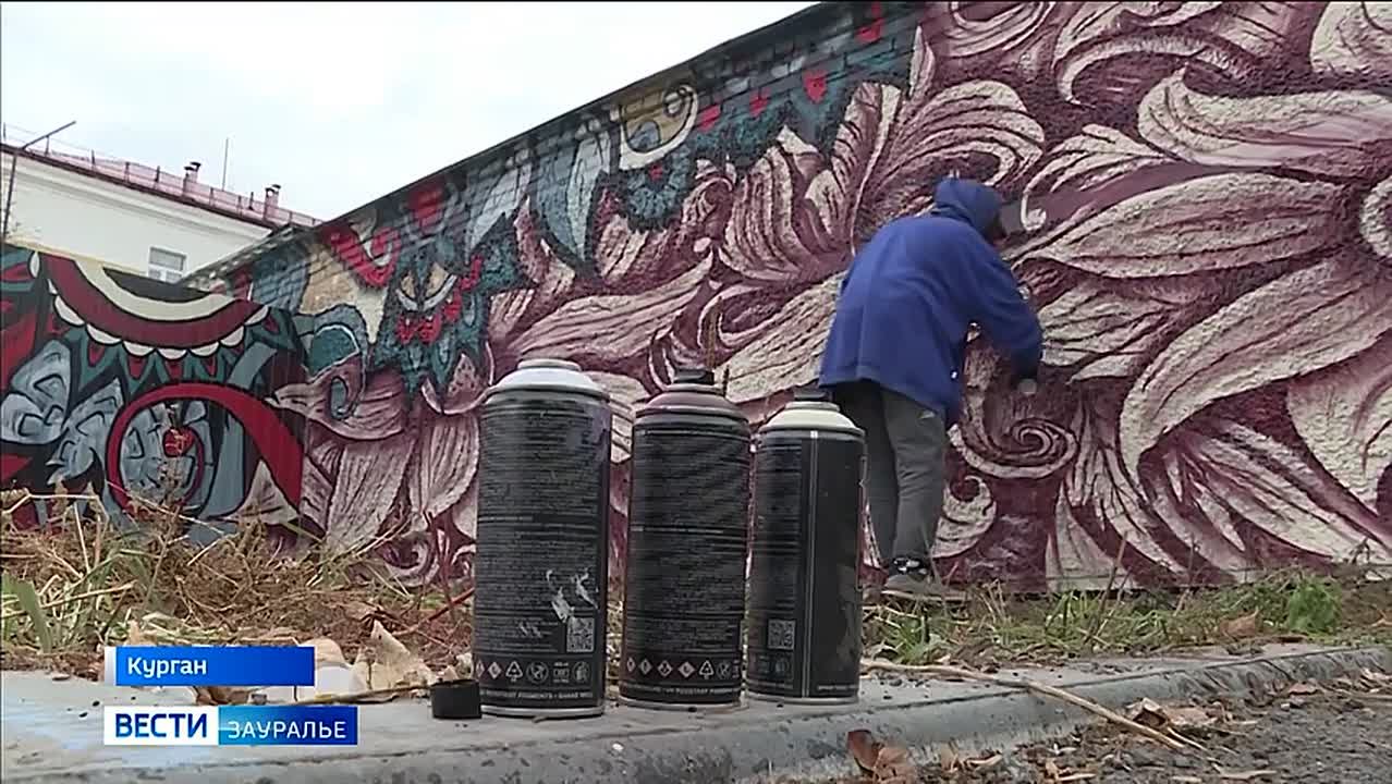 В Кургане продолжается фестиваль стрит-арта: новый мурал украсил пространство за Кировским рынком