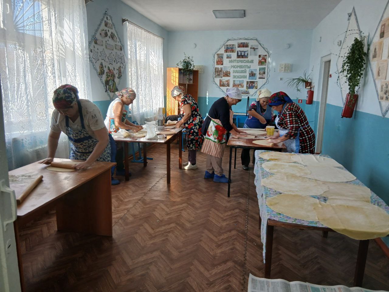 Члены УИК №732 Щучанского муниципального округа изготовили домашнюю лапшу для участников СВО Члены УИК №732 Щучанского муниципального округа изготовили домашнюю лапшу для участников СВО