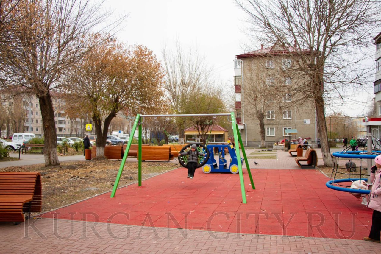 В Кургане продолжается работа по созданию комфортной городской среды В Кургане продолжается работа по созданию комфортной городской среды