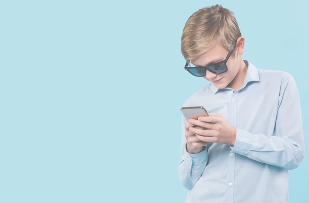 Зарубежные мошенники разработали новую схему обмана, направленную на школьников