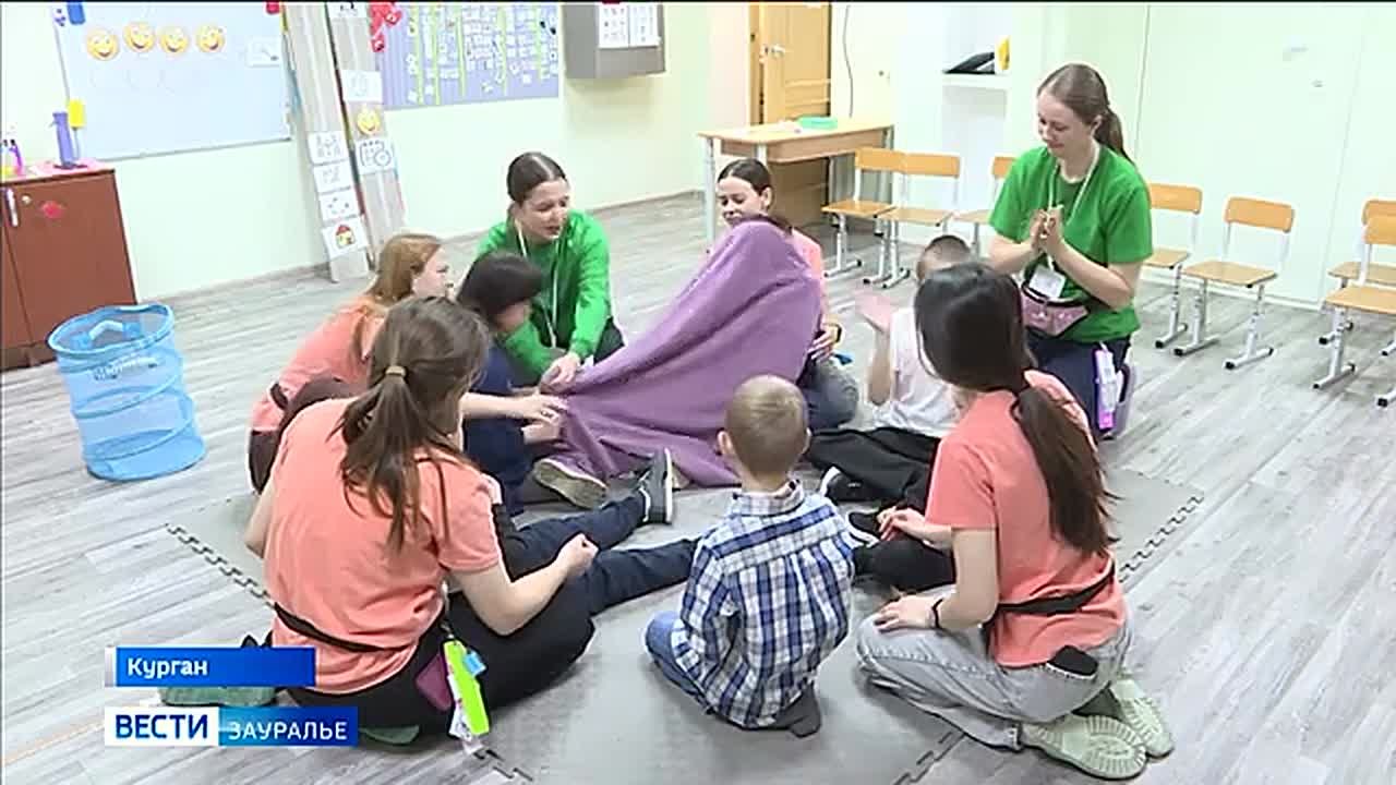 Курганский социальный центр «Сфера» реализует новый проект, направленный на развитие коммуникативных функций у детей с аутизмом