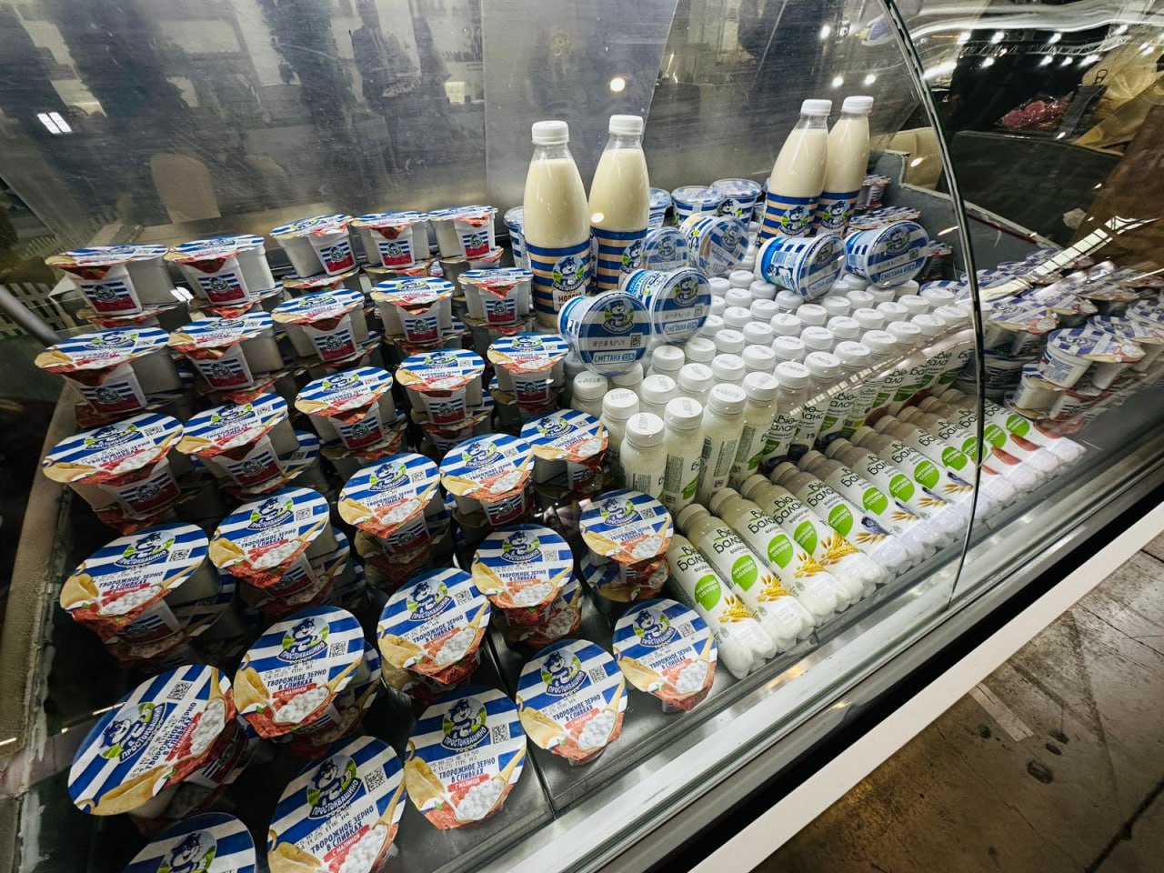 Полномочный представитель Президента России в УрФО Артём Жога продегустировал продукцию курганских производителей на XIII Межрегиональной агропромышленной выставке Уральского федерального округа, которая начала свою работу... Полномочный представитель Президента России в УрФО Артём Жога продегустировал продукцию курганских производителей на XIII Межрегиональной агропромышленной выставке Уральского федерального округа, которая начала свою работу...