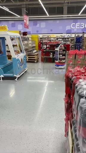 Робот-продавец появился в одном из курганских супермаркетов