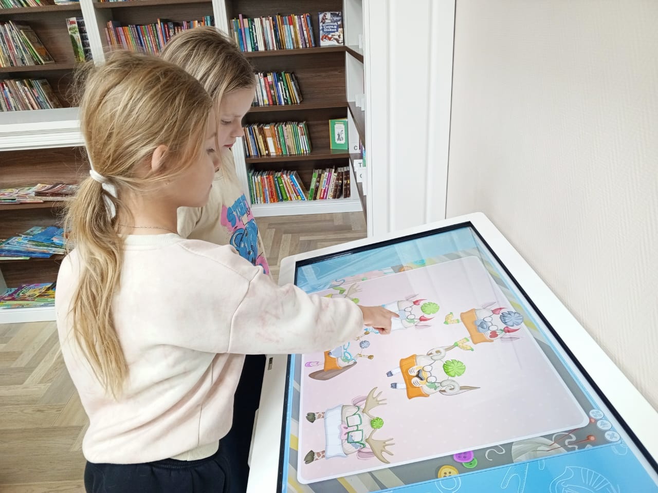 В Кургане продолжает свою работу обновленная после капитального ремонта библиотека-усадьба имени Н. Карамзина, расположенная в микрорайоне Северный В Кургане продолжает свою работу обновленная после капитального ремонта библиотека-усадьба имени Н. Карамзина, расположенная в микрорайоне Северный