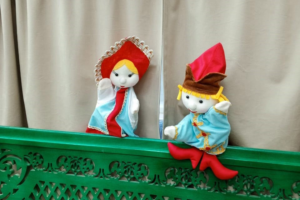 В Кургане продолжает свою работу обновленная после капитального ремонта библиотека-усадьба имени Н. Карамзина, расположенная в микрорайоне Северный В Кургане продолжает свою работу обновленная после капитального ремонта библиотека-усадьба имени Н. Карамзина, расположенная в микрорайоне Северный