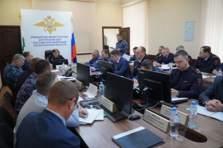 В Зауралье проведено командно-штабное учение с отработкой совместных действий личного состава УМВД, Управления Росгвардии и ГУ МЧС по пресечению массовых беспорядков