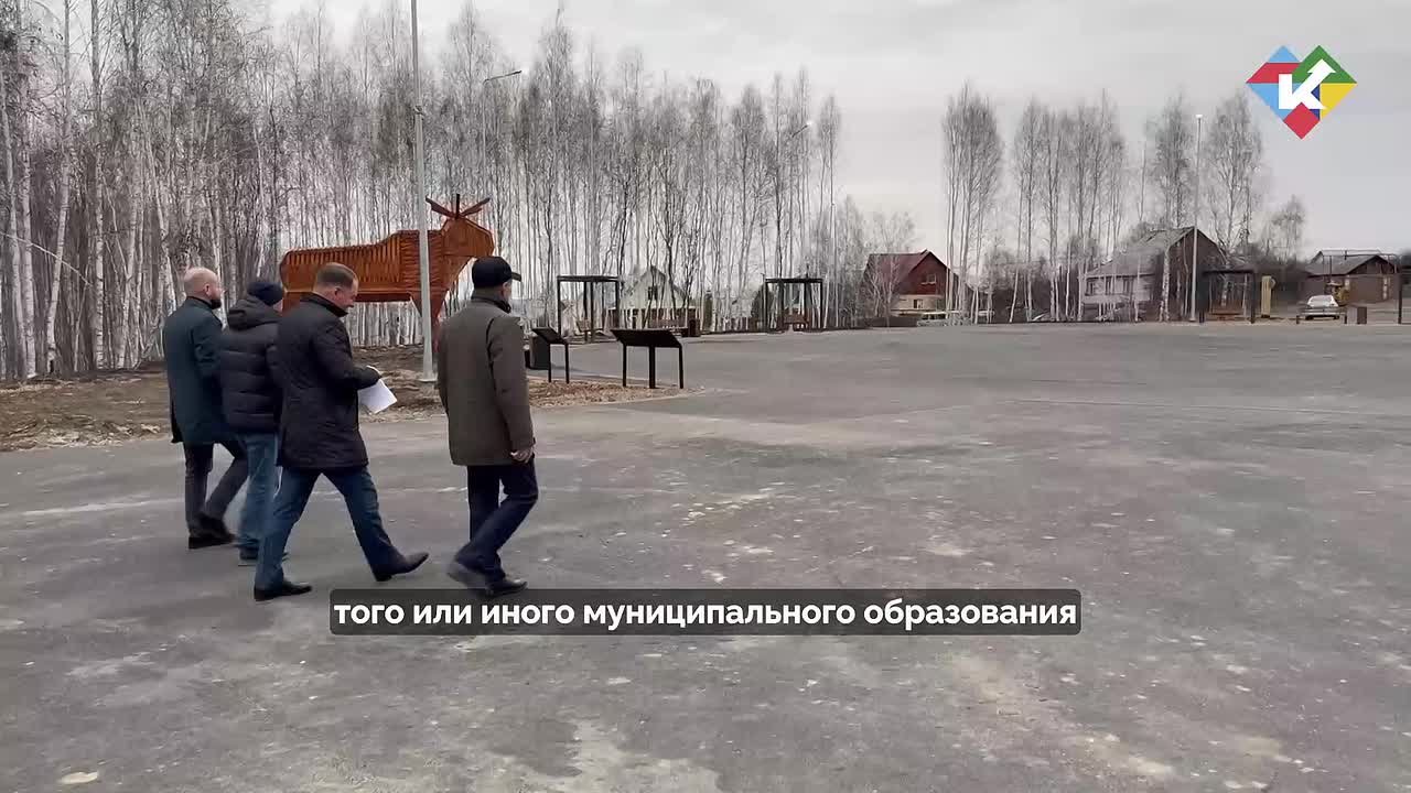 В этом году в Шадринске ремонтируют сразу 15 км дорог и тротуаров, заканчивается обновление 8 школ, горожане получили еще две прекрасные благоустроенные общественные территории – парк «Созвездие» и «Звездные Увалы»