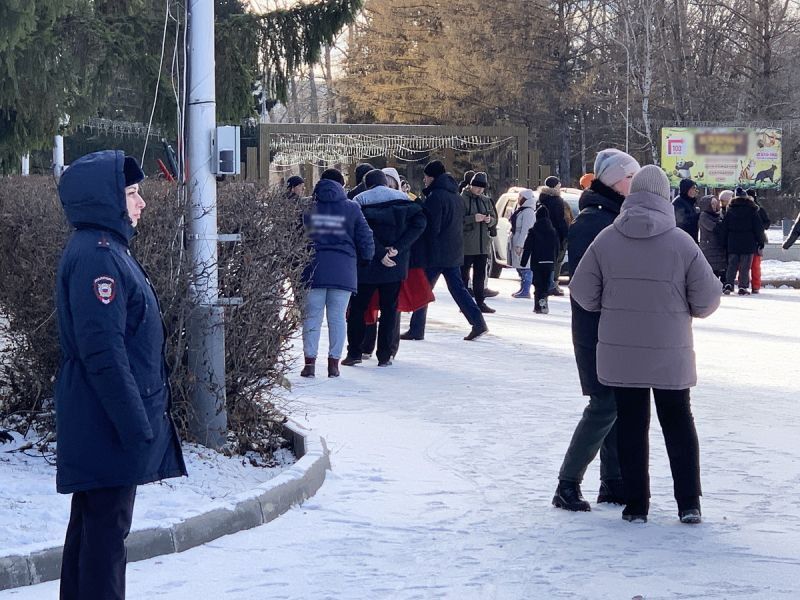 В Курганской области сотрудники полиции обеспечили правопорядок во время мероприятий, посвящённых празднованию Дня народного единства В Курганской области сотрудники полиции обеспечили правопорядок во время мероприятий, посвящённых празднованию Дня народного единства
