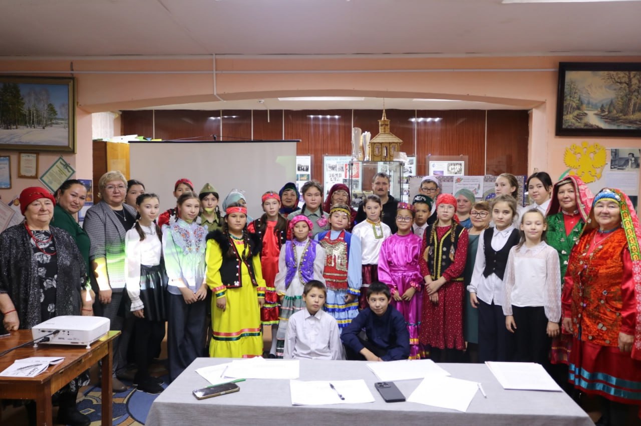 Около 2800 человек в Курганской области стали участниками ежегодной Всероссийской акции «Ночь искусств-2025», среди них студенты, многодетные семьи, семьи участников СВО и другие жители и гости региона Около 2800 человек в Курганской области стали участниками ежегодной Всероссийской акции «Ночь искусств-2025», среди них студенты, многодетные семьи, семьи участников СВО и другие жители и гости региона