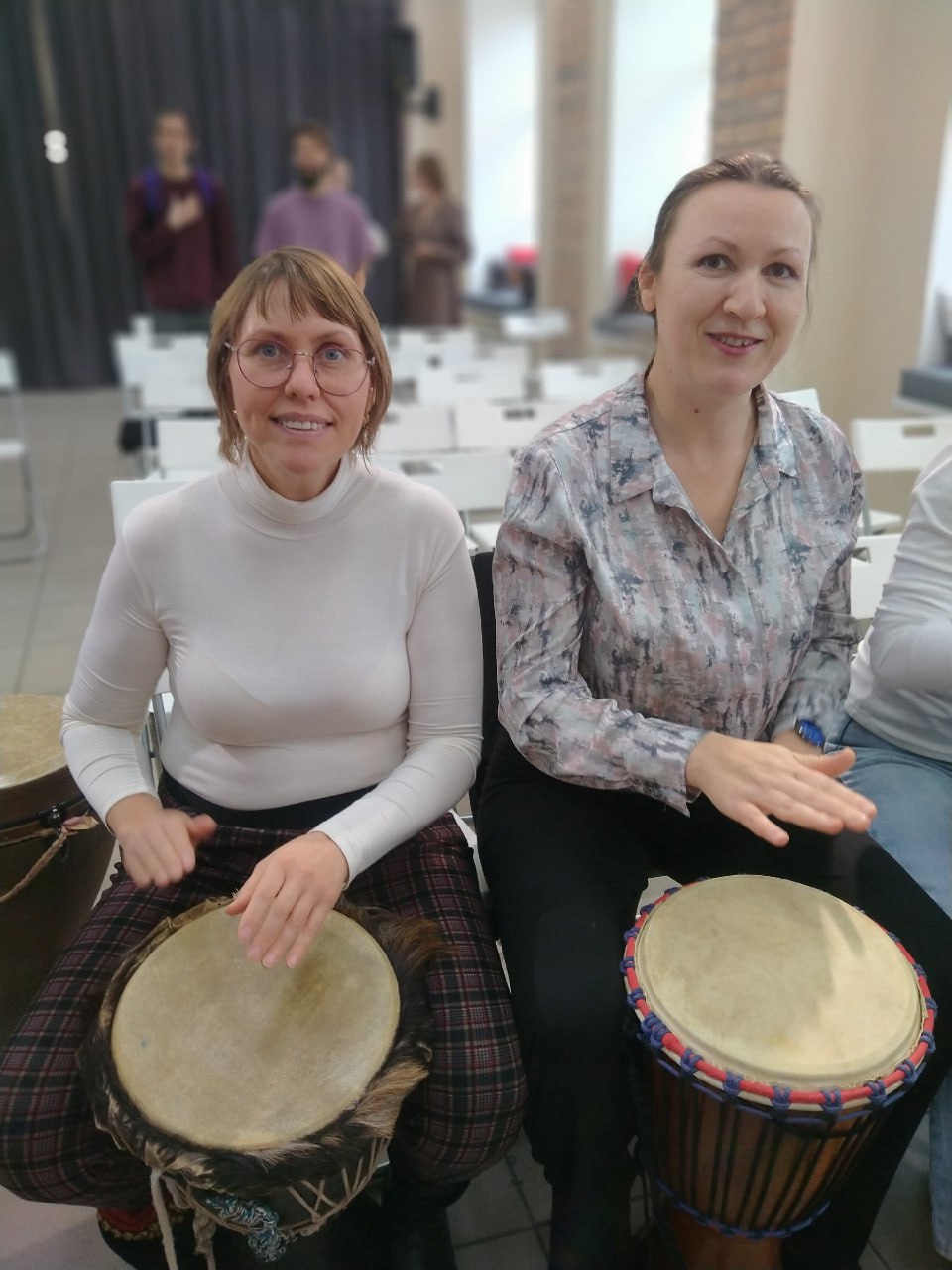 В Кургане в мультицентре "Смолин" состоялся "ЭтноДжем", ставший настоящим путешествием в мир ритмов и звуков