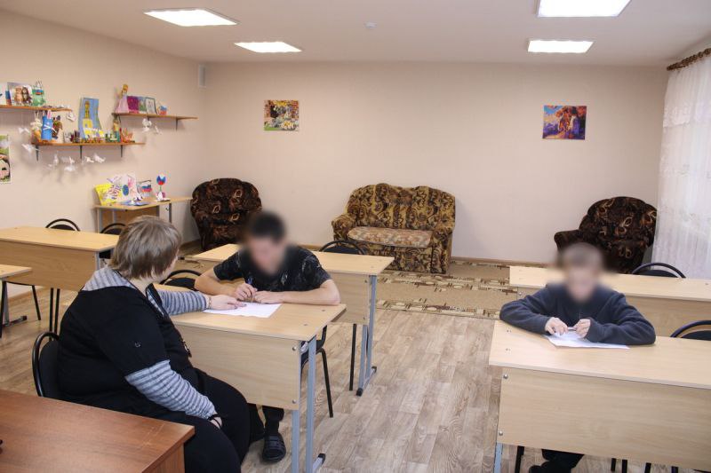 Уполномоченный по правам ребенка в Курганской области Марина Самойлова встретилась с детьми в Центре временного содержания для несовершеннолетних правонарушителей УМВД Уполномоченный по правам ребенка в Курганской области Марина Самойлова встретилась с детьми в Центре временного содержания для несовершеннолетних правонарушителей УМВД