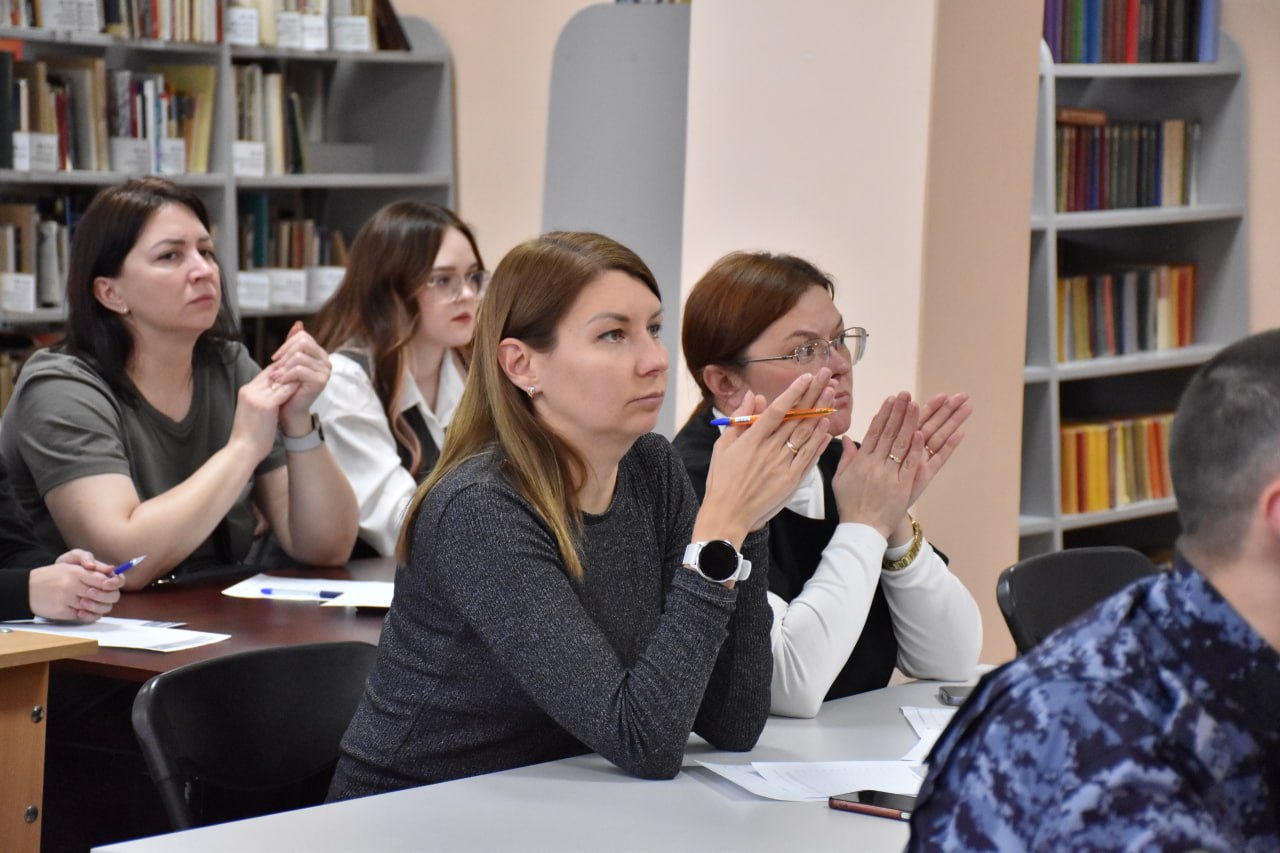 Жители Курганской области написали «Большой этнографический диктант», который в этом году стал частью программы мероприятий Международного фестиваля "Народы России и СНГ", проводимого по инициативе Президента Российской... Жители Курганской области написали «Большой этнографический диктант», который в этом году стал частью программы мероприятий Международного фестиваля "Народы России и СНГ", проводимого по инициативе Президента Российской...