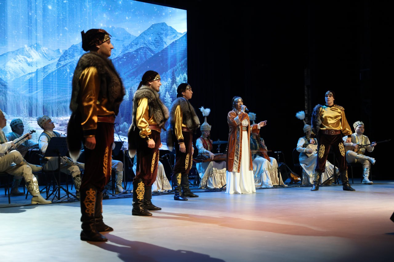 В Курганской филармонии состоялся концерт творческих коллективов и солистов Северо-Казахстанской областной филармонии им. Акана Серы из города Петропавловск Республики Казахстан В Курганской филармонии состоялся концерт творческих коллективов и солистов Северо-Казахстанской областной филармонии им. Акана Серы из города Петропавловск Республики Казахстан