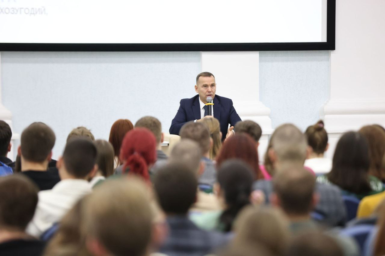 Губернатор Вадим Шумков встретился со студентами вузов Курганской области