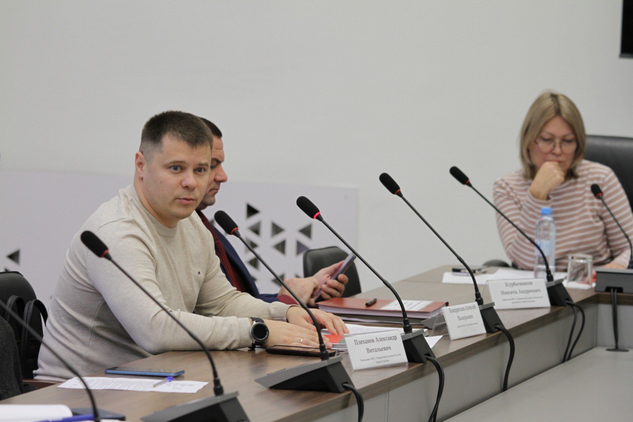 Штаб с управляющими компаниями провел очередное рабочее заседание Штаб с управляющими компаниями провел очередное рабочее заседание