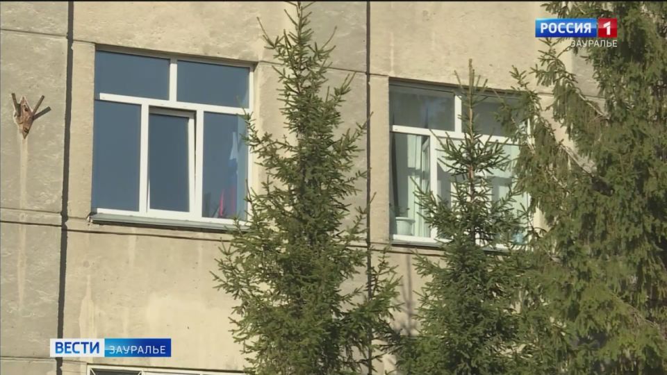   &quot; &quot;   ,   &quot;&quot;  