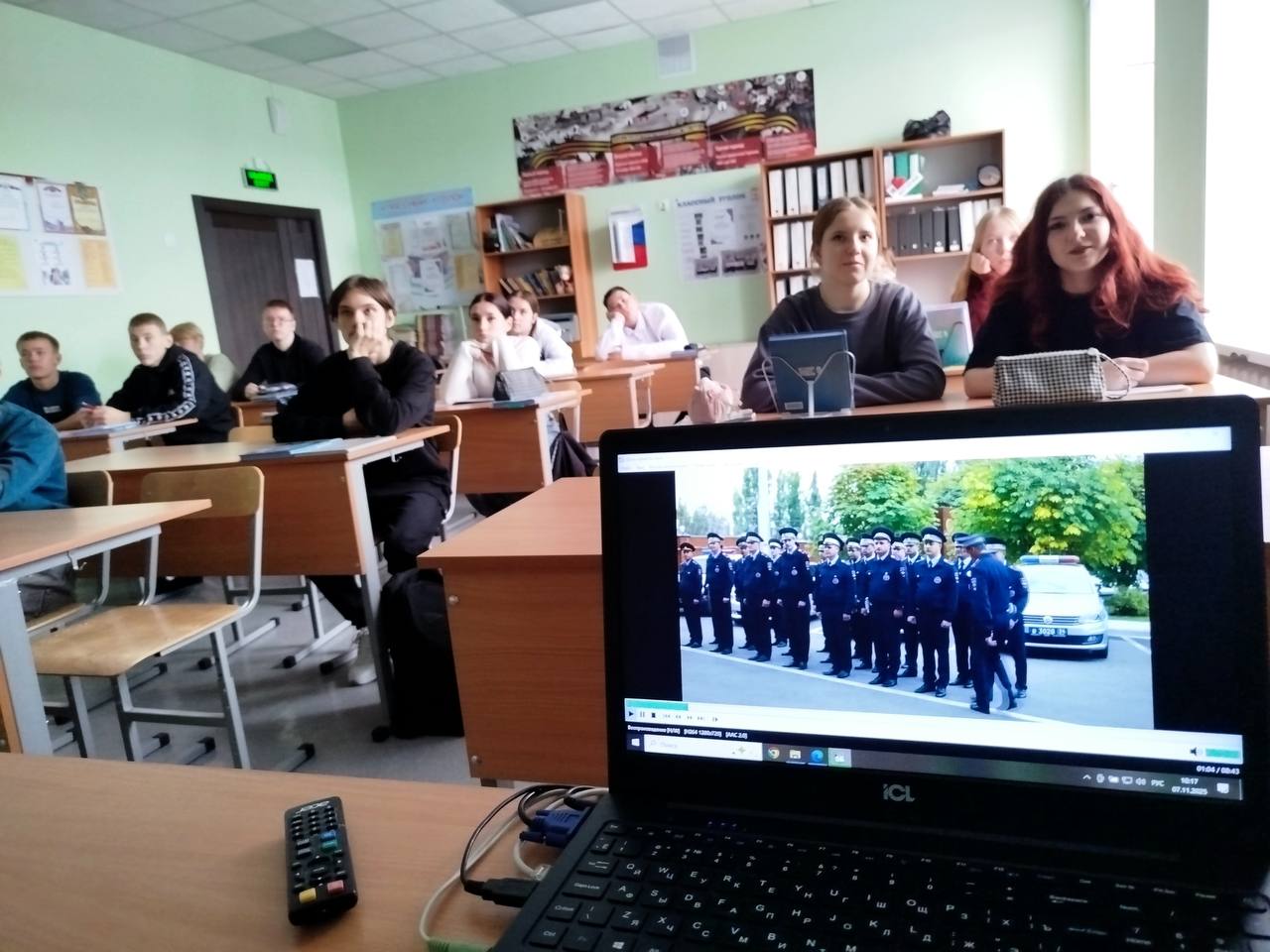 Школьники «СОШ 5» почтили память сотрудников МВД, погибших при выполнении служебного долга Школьники «СОШ 5» почтили память сотрудников МВД, погибших при выполнении служебного долга