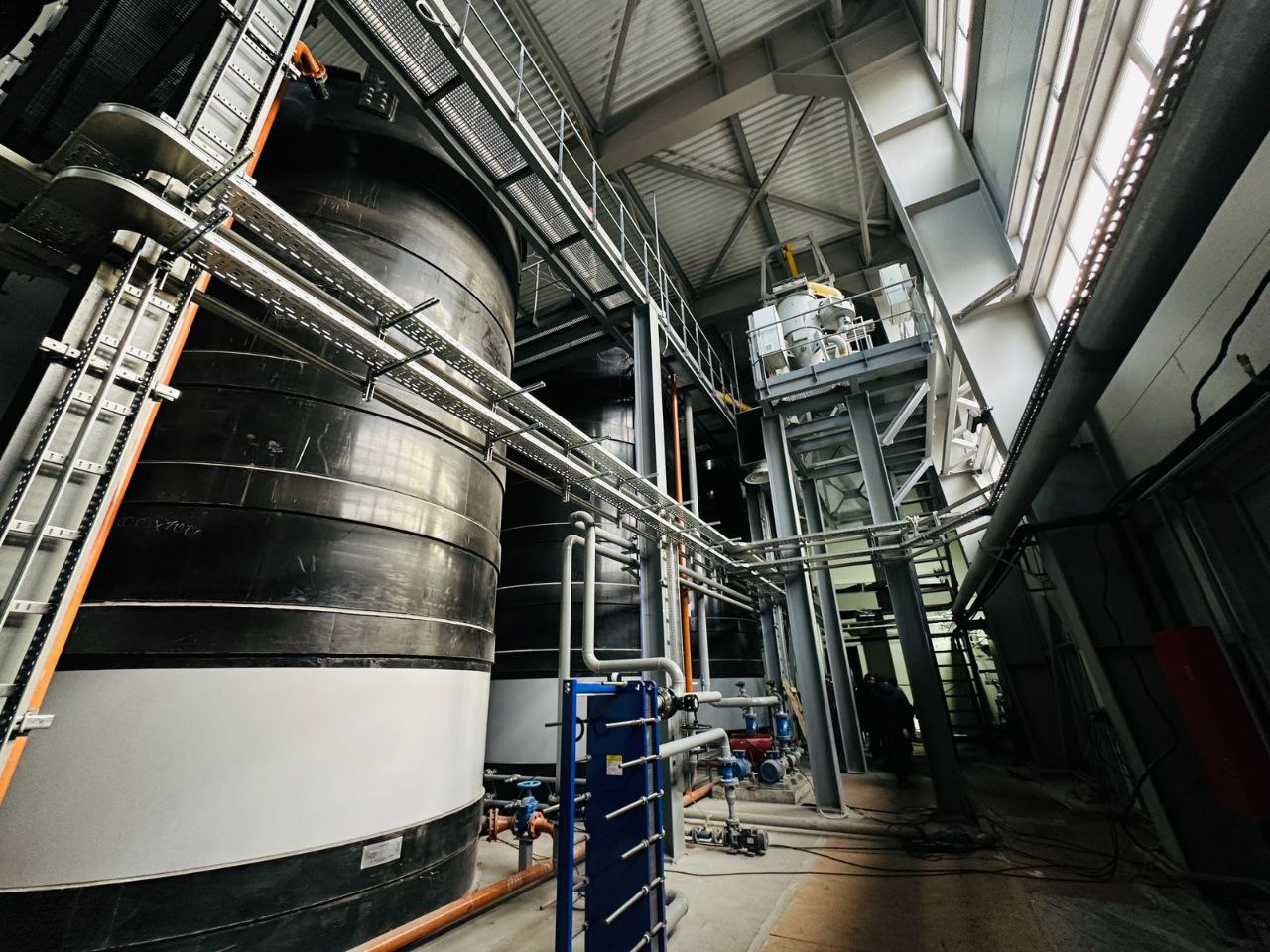 Реконструкция важнейшего для города Кургана и его жителей коммунального объекта, на которую по инициативе губернатора Вадима Шумкова было привлечено 1,8 млрд рублей Реконструкция важнейшего для города Кургана и его жителей коммунального объекта, на которую по инициативе губернатора Вадима Шумкова было привлечено 1,8 млрд рублей