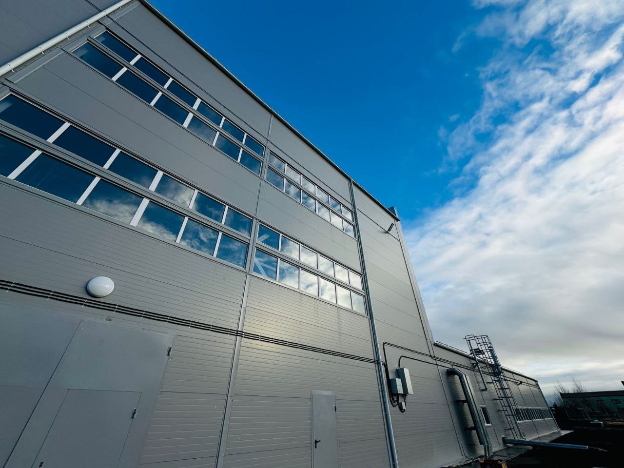 Реконструкция важнейшего для города Кургана и его жителей коммунального объекта, на которую по инициативе губернатора Вадима Шумкова было привлечено 1,8 млрд рублей Реконструкция важнейшего для города Кургана и его жителей коммунального объекта, на которую по инициативе губернатора Вадима Шумкова было привлечено 1,8 млрд рублей