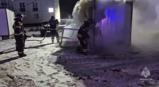 Строительный вагончик загорелся в Кургане из-за неисправного электрооборудования