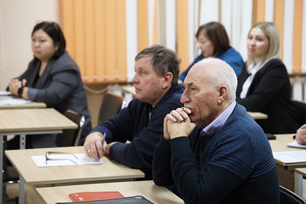 Муниципальные служащие Курганской области проходят обучение по программе «Деятельность органов государственной и муниципальной власти по профилактике терроризма» Муниципальные служащие Курганской области проходят обучение по программе «Деятельность органов государственной и муниципальной власти по профилактике терроризма»