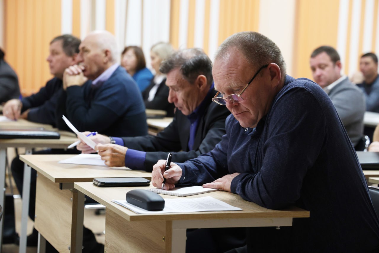 Муниципальные служащие Курганской области проходят обучение по программе «Деятельность органов государственной и муниципальной власти по профилактике терроризма» Муниципальные служащие Курганской области проходят обучение по программе «Деятельность органов государственной и муниципальной власти по профилактике терроризма»
