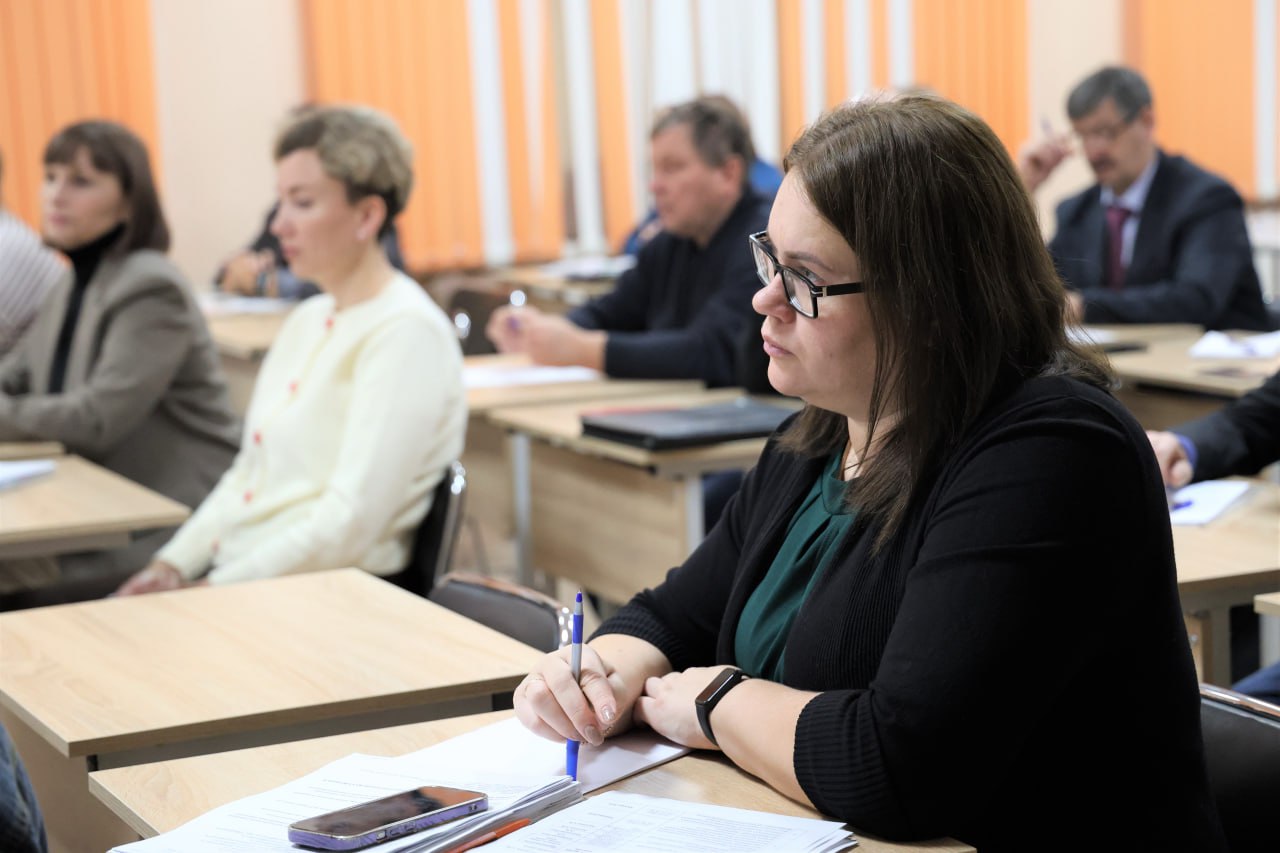 Муниципальные служащие Курганской области проходят обучение по программе «Деятельность органов государственной и муниципальной власти по профилактике терроризма» Муниципальные служащие Курганской области проходят обучение по программе «Деятельность органов государственной и муниципальной власти по профилактике терроризма»