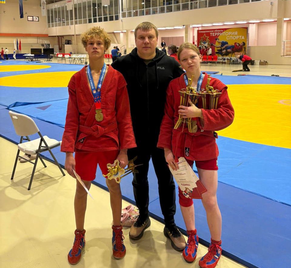 Продолжаем рассказывать о наиболее зрелищных соревнованиях курганских спортивных школ Продолжаем рассказывать о наиболее зрелищных соревнованиях курганских спортивных школ