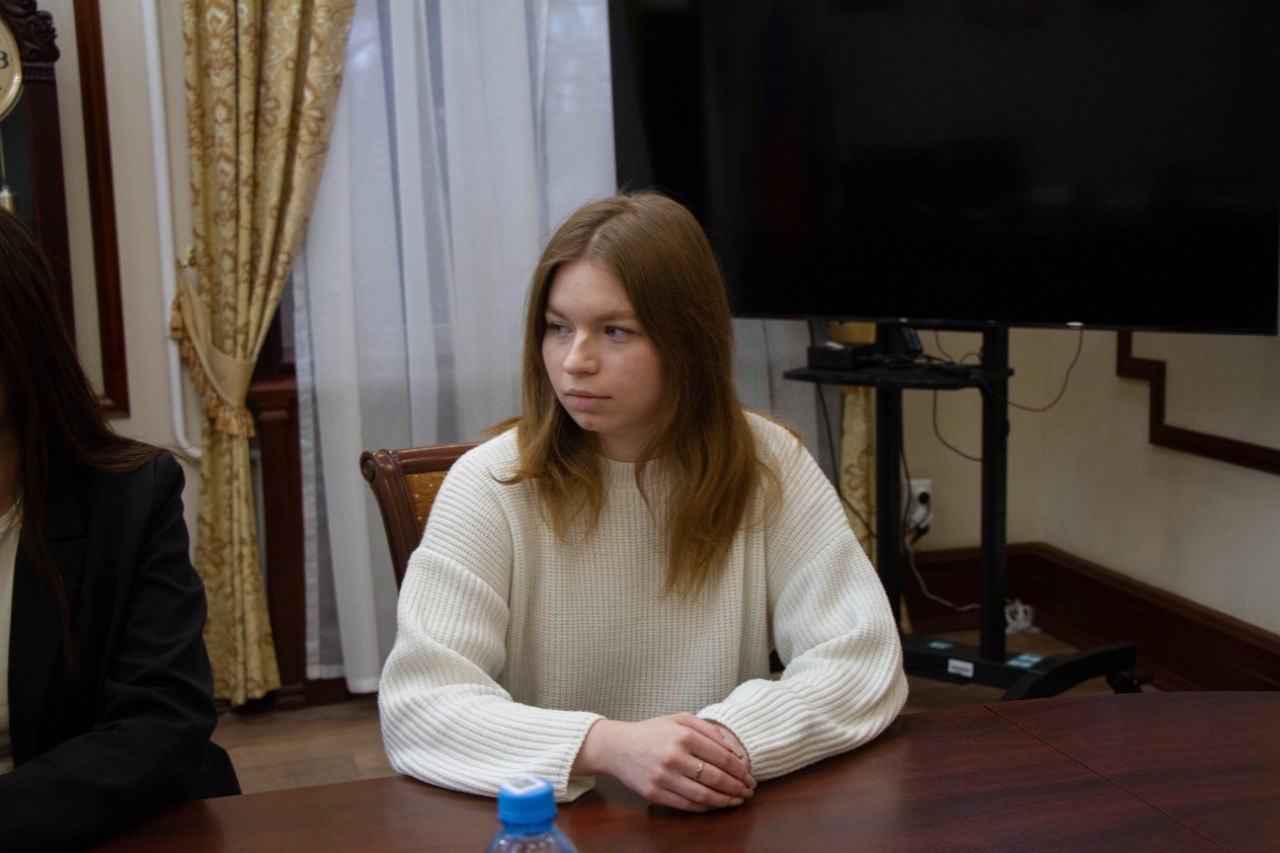 Глава Кургана Антон Науменко: «Молодые талантливые специалисты в муниципалитете нужны» Глава Кургана Антон Науменко: «Молодые талантливые специалисты в муниципалитете нужны»