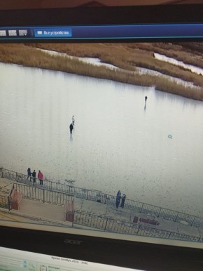 Беды удалось избежать. Сегодня, 13 ноября, в Кургане сотрудниками экстренной службы были предотвращены два инцидента на водных объектах, благодаря чему удалось избежать трагедий среди детей