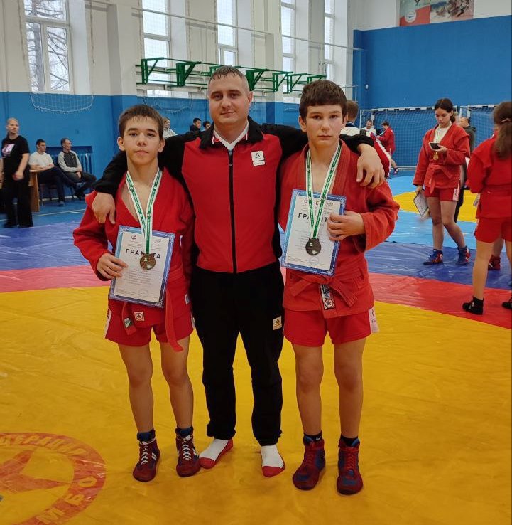 Продолжаем рассказывать о наиболее зрелищных соревнованиях курганских спортивных школ Продолжаем рассказывать о наиболее зрелищных соревнованиях курганских спортивных школ