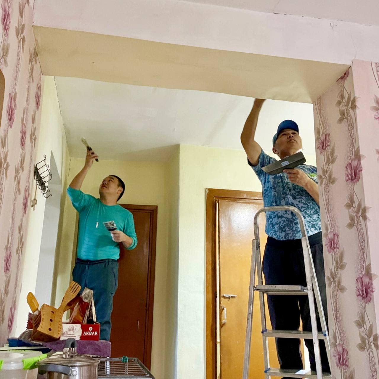 Во Всемирный день доброты хотим поделиться с вами историями судебных приставов, которые не только стоят на страже закона, но и вне службы помогают людям Во Всемирный день доброты хотим поделиться с вами историями судебных приставов, которые не только стоят на страже закона, но и вне службы помогают людям