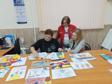 В конкурсе рисунков "Мы рисуем самбо" приняли участие порядка 200 зауральских спортсменов